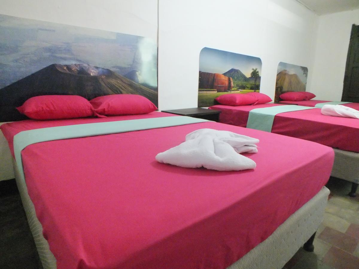 Volcano Hostel León Buitenkant foto