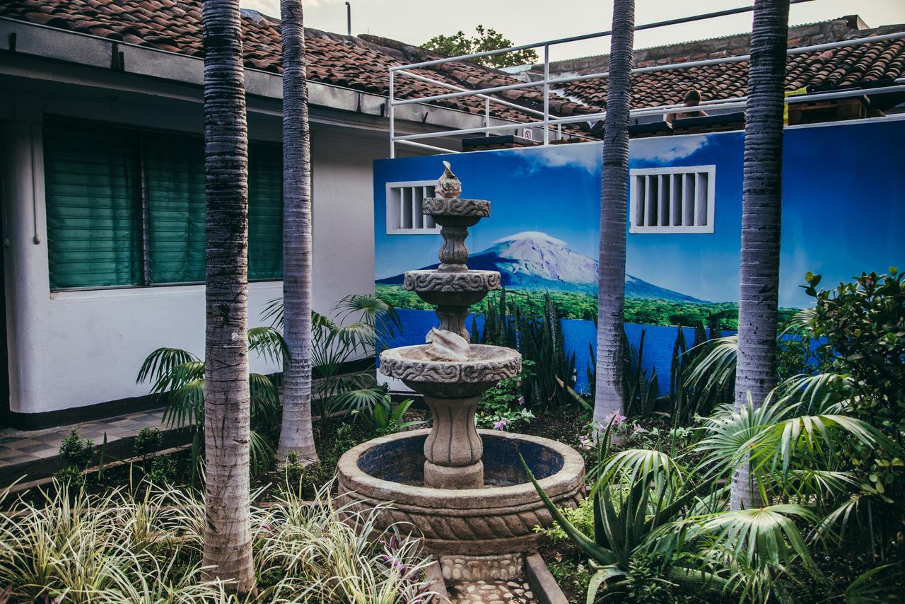Volcano Hostel León Buitenkant foto
