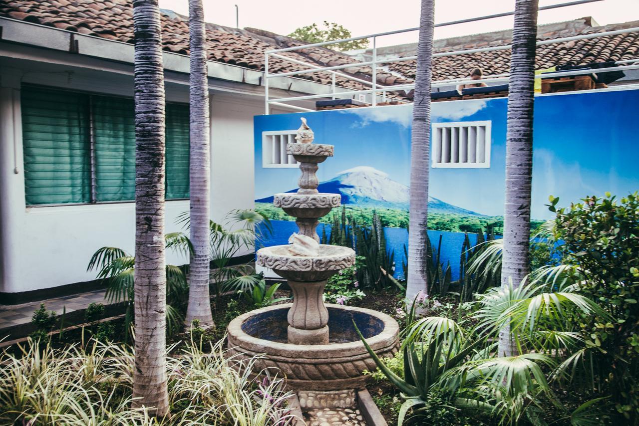 Volcano Hostel León Buitenkant foto